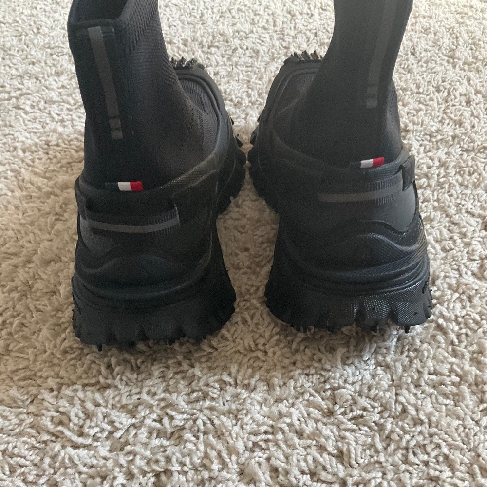 MONCLER TRAIL GRIP LUNAROVE LOW-TOP SNEAKERS. SIZE 36 IT (6 US). COLOR: BLACK. - Picture 7 of 16